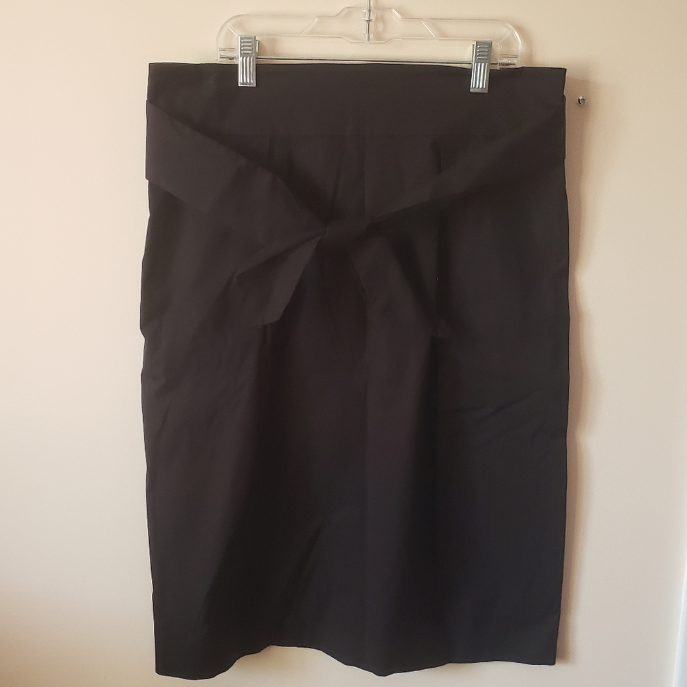 Brooks Brothers black cotton skirt